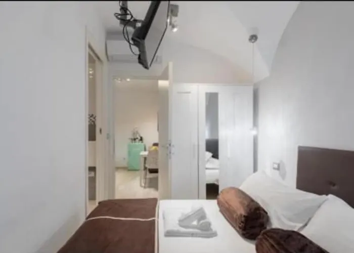 Piramide Apartamento Roma